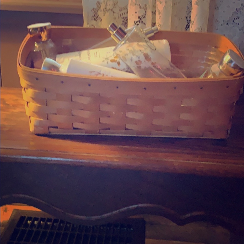 In great condition Longaberger basket with liner